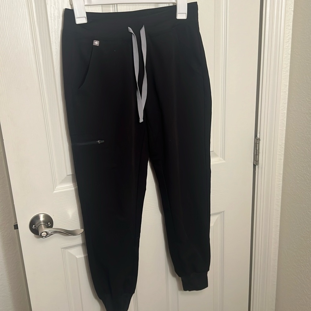 Figs Zamora Jogger scrub pants